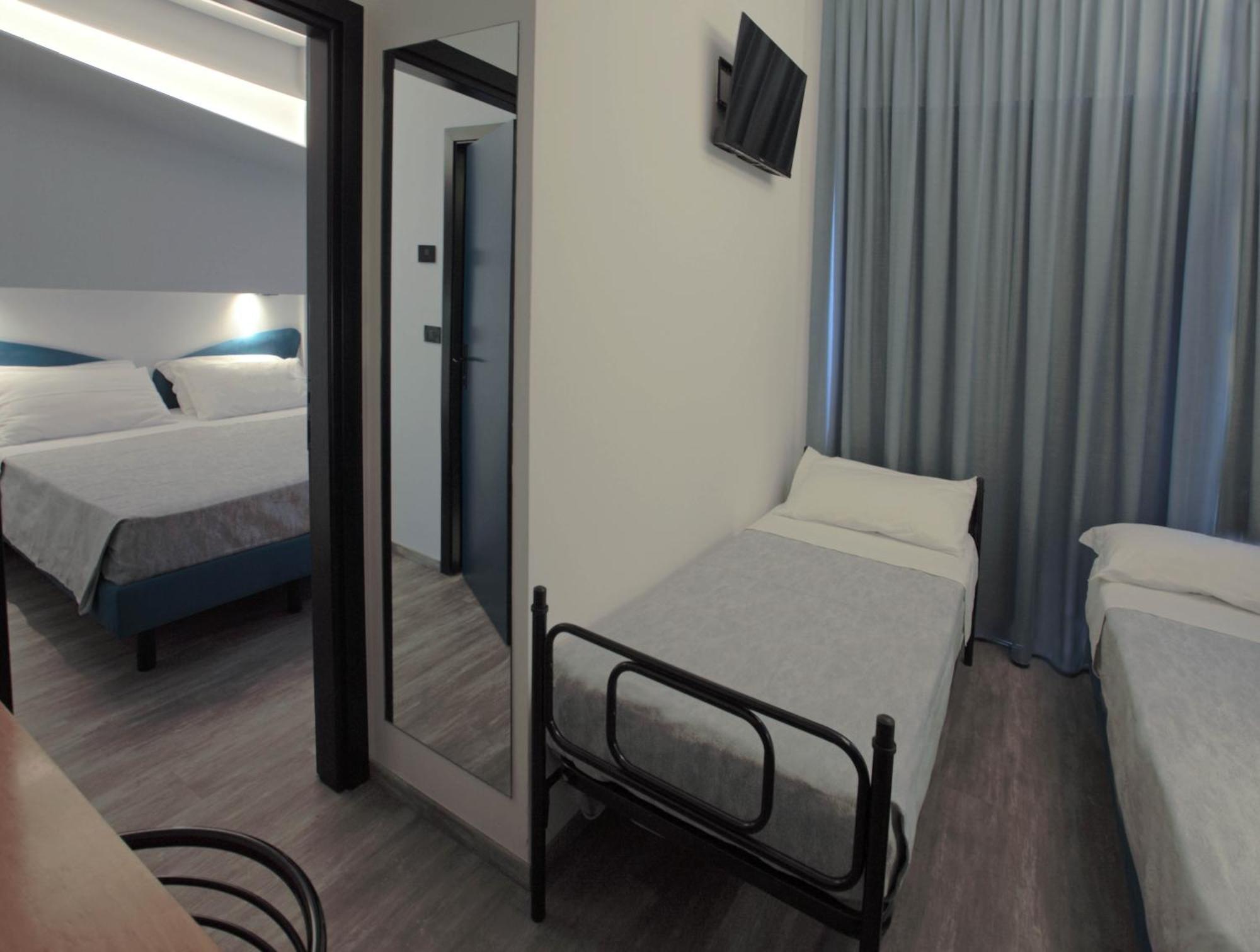 Hotel Ali D'Oro Rimini Kültér fotó